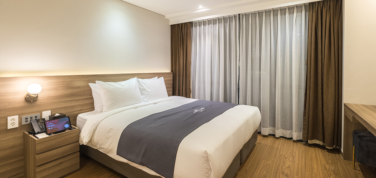 JUNIOR SUITE
