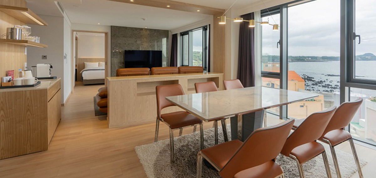 ROYAL SUITE