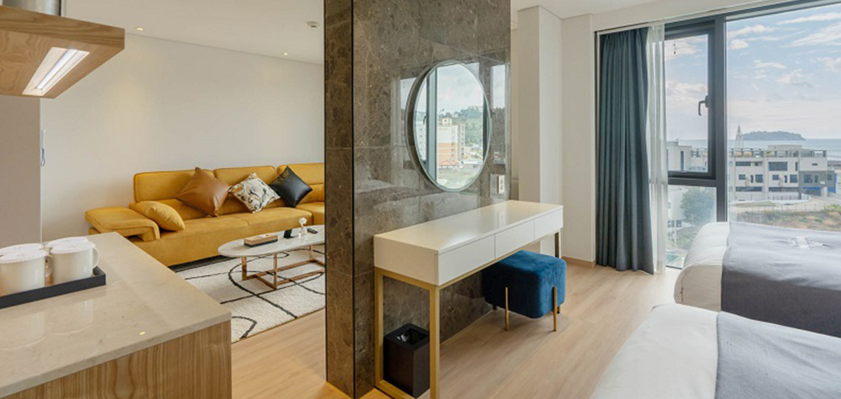 FINE STUDIO