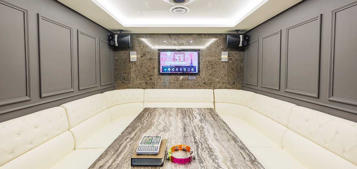 Singing Room